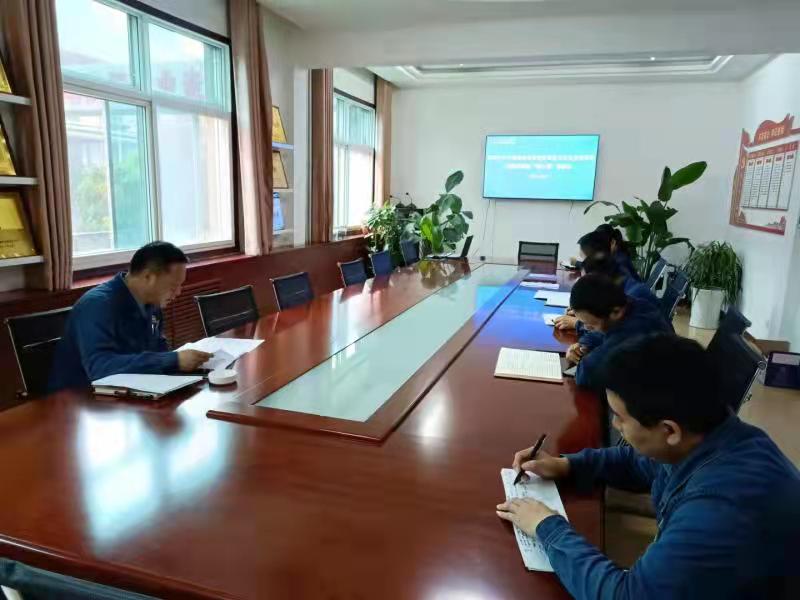 9月26日，儲運中心黨委召開全國國有企業(yè)黨的建設工作會議精神貫徹落實情況“回頭看”專題推進會